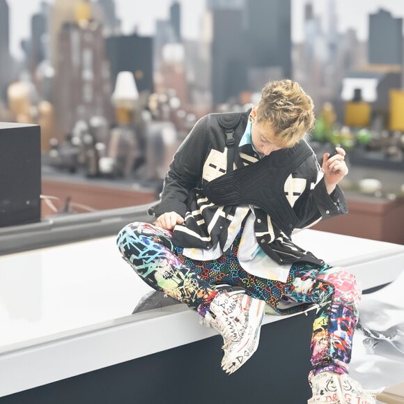 Shane Graffiti | Queer Clothing Brand | Lesbian Trans Nonbinary Apparel - Picture 6 of 6